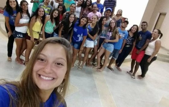 grupo-de-jovens-2